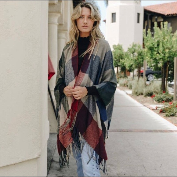 Checkered plaid tassel kimono wrap scarf - Picture 2 of 3